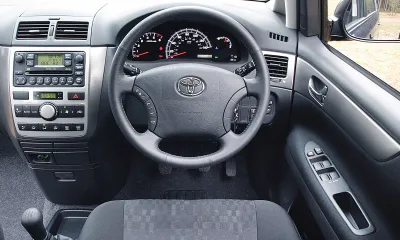Avensis Verso
